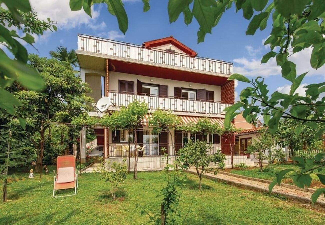 לובראן Apartment Dari מראה חיצוני תמונה